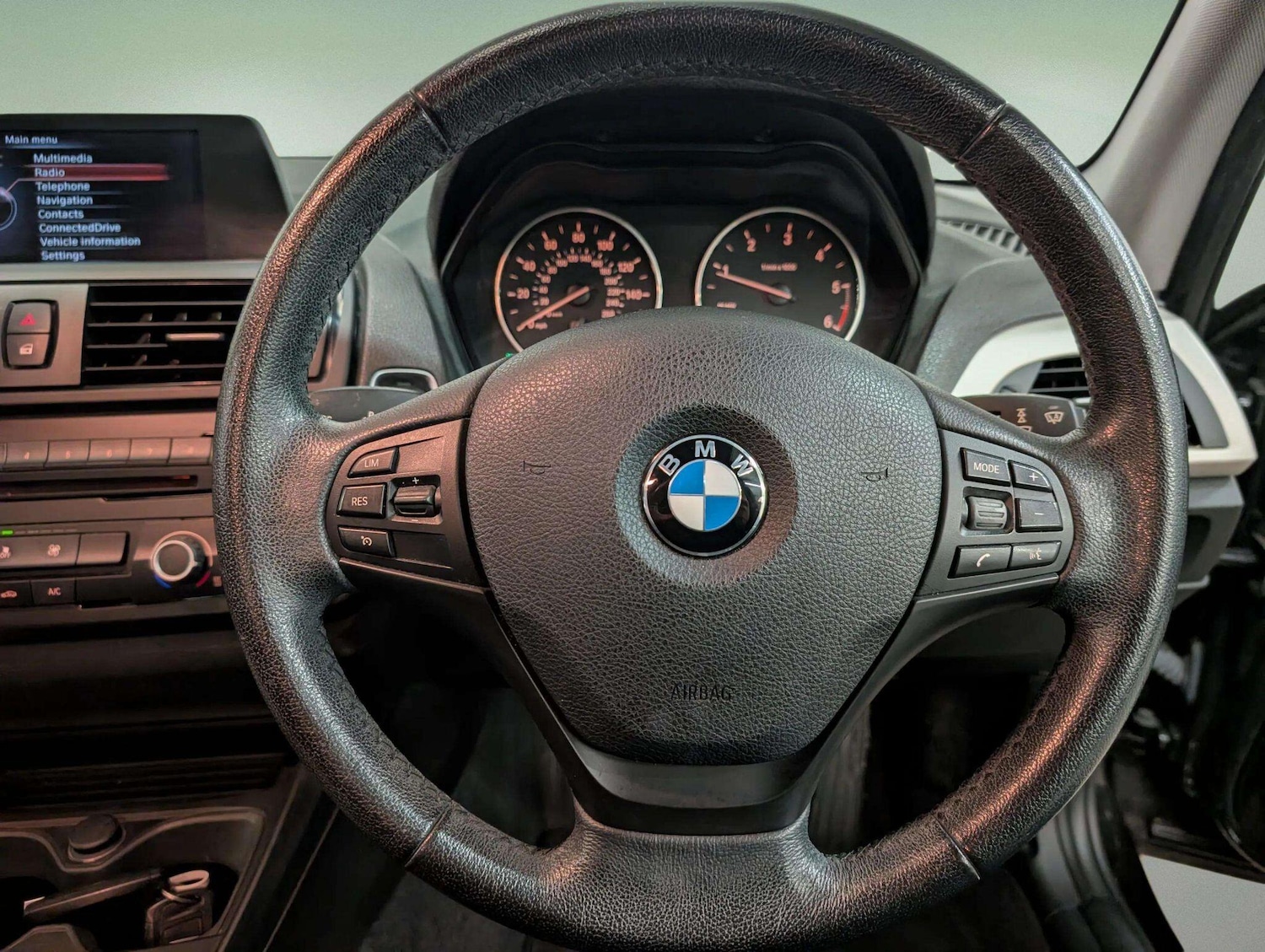 Used BMW 1 Series 2015 for sale - 77156571: Photo 31