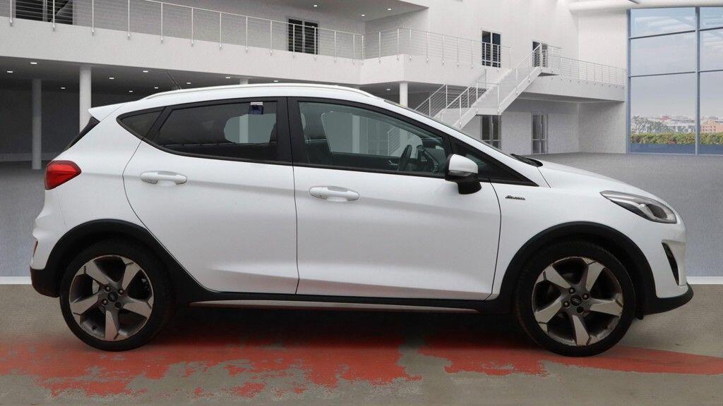 Used Ford Fiesta for sale - 77854036: Photo 2