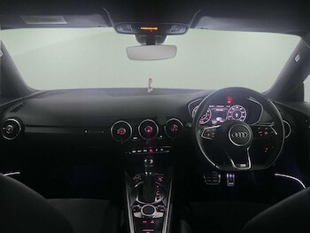 Used Audi TT 2018 for sale - 76801080: Photo