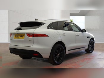 Used Jaguar F-Pace 2019 for sale - 79463979: Photo
