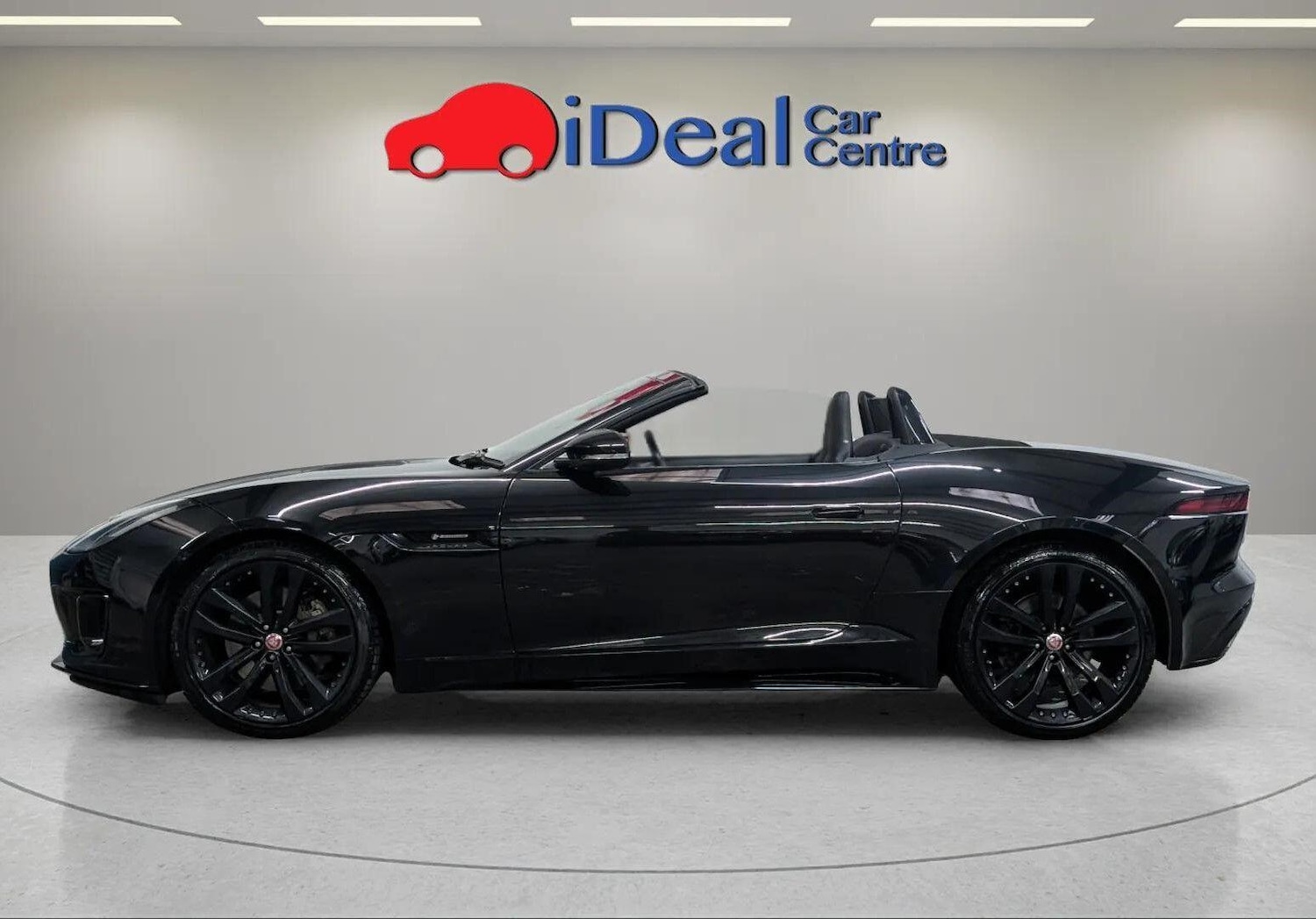 Used Jaguar F-Type 2018 for sale - 76965292: Photo 15
