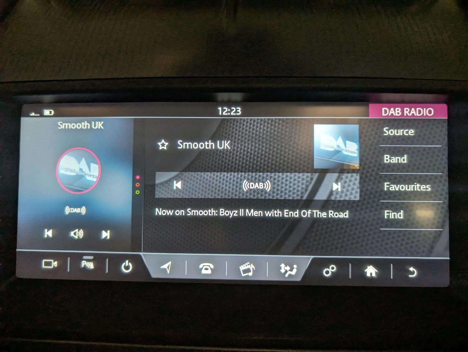 Used Jaguar F-Type 2018 for sale - 76965292: Photo 32