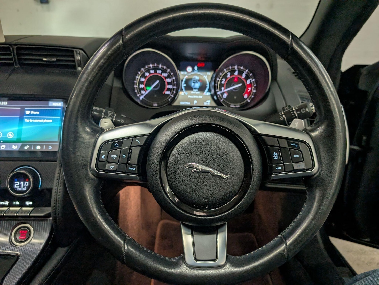 Used Jaguar F-Type 2018 for sale - 76965292: Photo 46