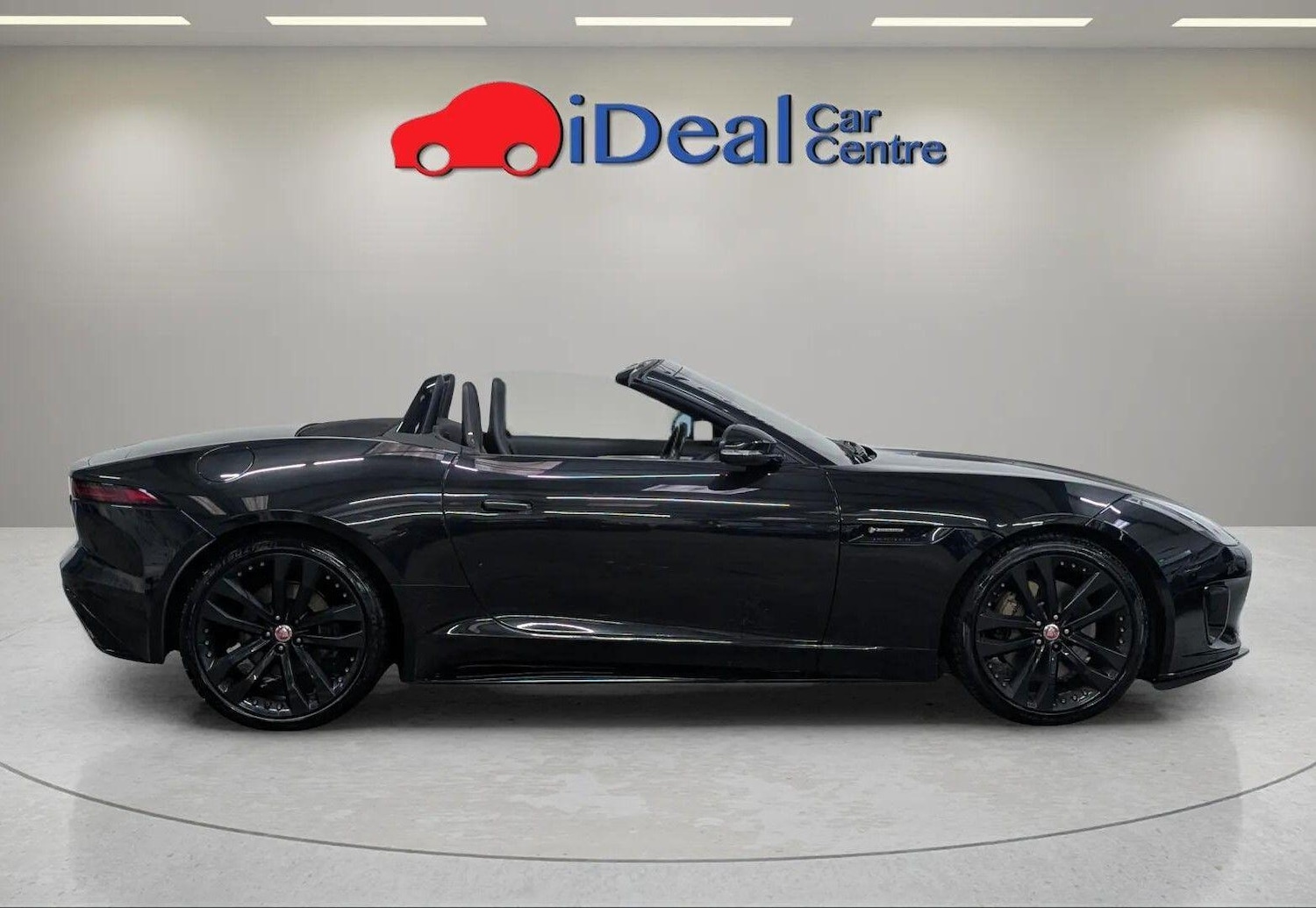 Used Jaguar F-Type 2018 for sale - 76965292: Photo 5