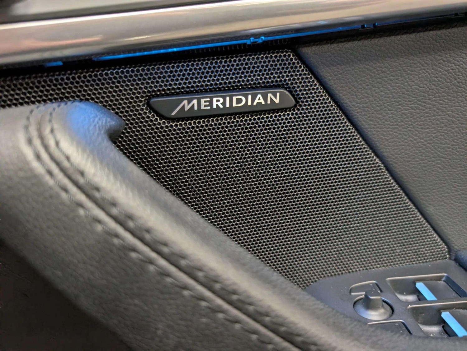 Used Jaguar F-Type 2018 for sale - 76965292: Photo 54