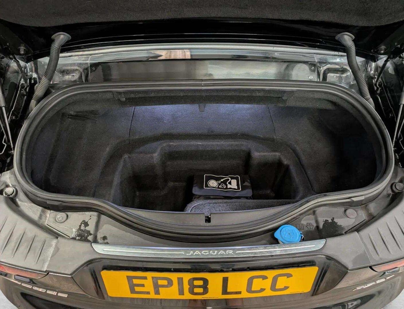 Used Jaguar F-Type 2018 for sale - 76965292: Photo 58