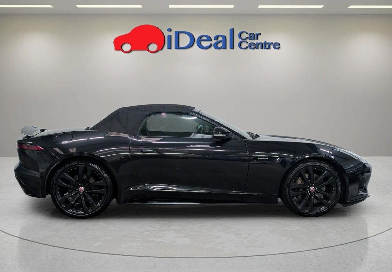 Used Jaguar F-Type 2018 for sale - 76965292: Photo 7