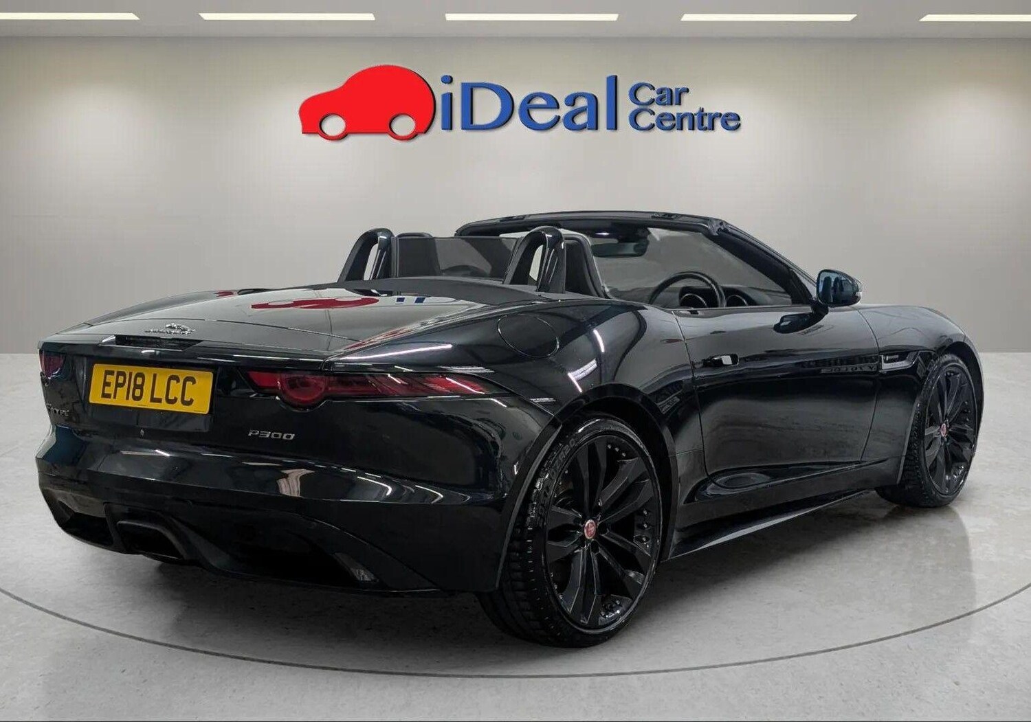 Used Jaguar F-Type 2018 for sale - 76965292: Photo 8