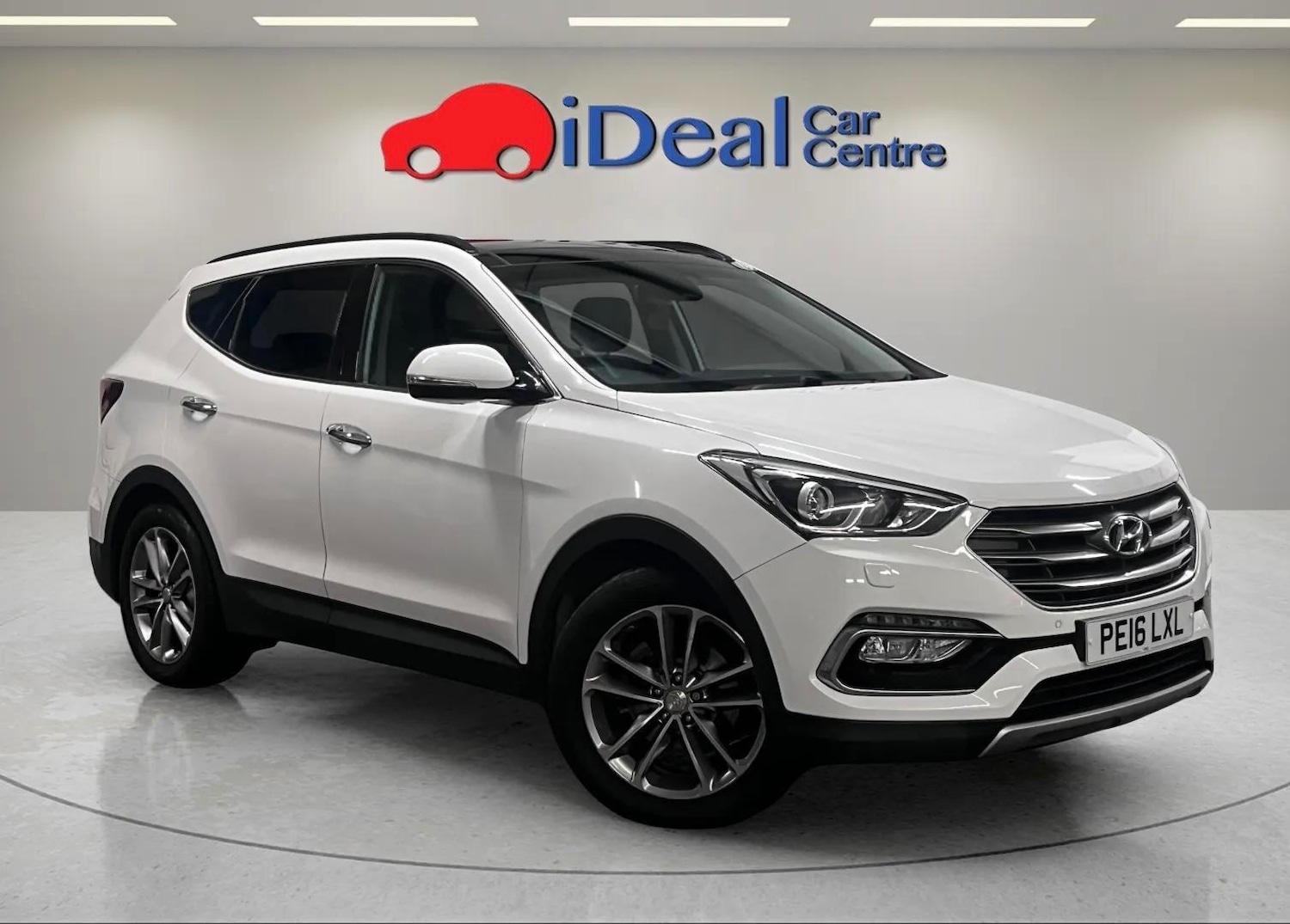 Used Hyundai Santa Fe 2016 for sale - 76512043: Photo 1