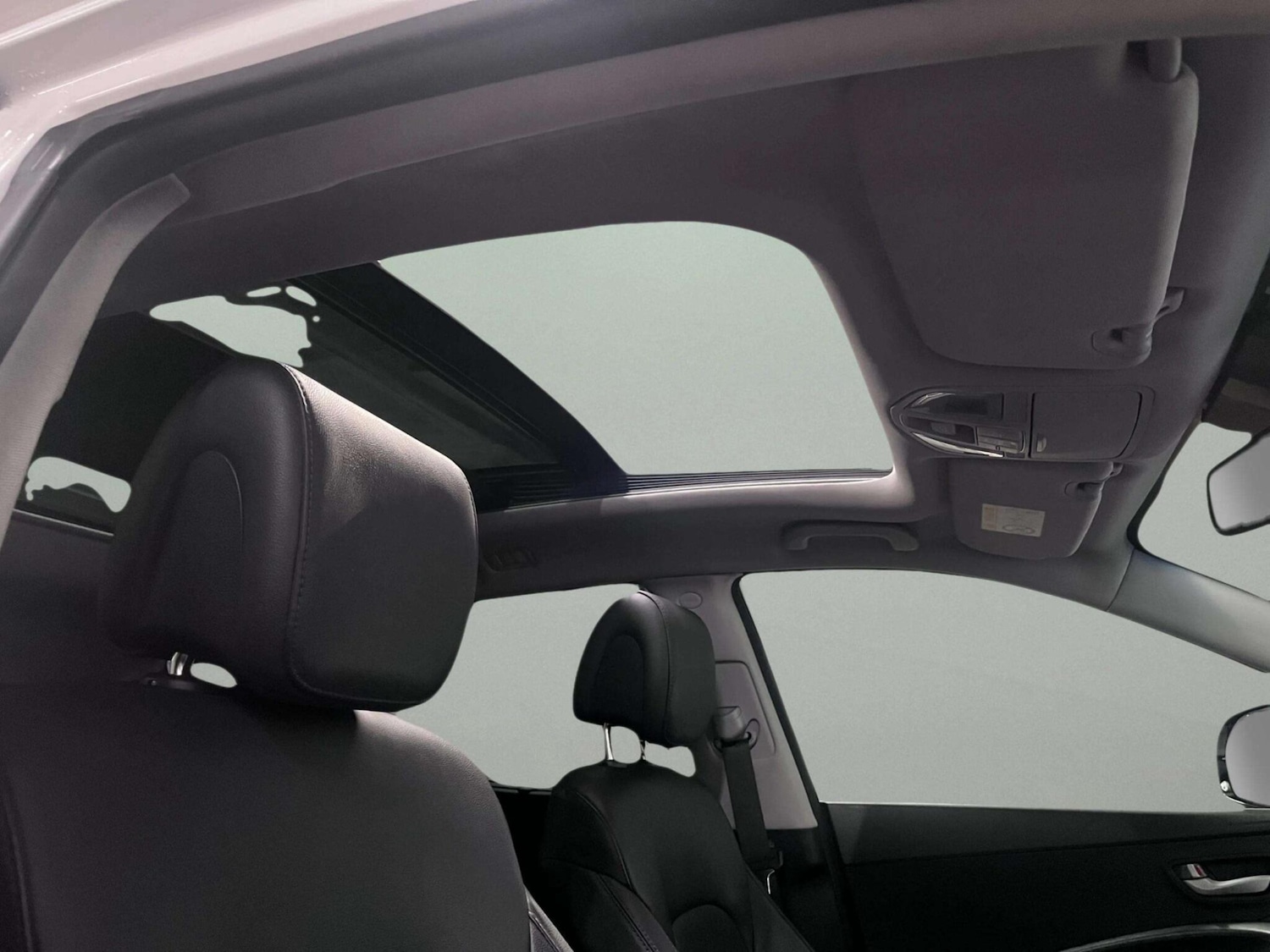 Used Hyundai Santa Fe 2016 for sale - 76512043: Photo 16