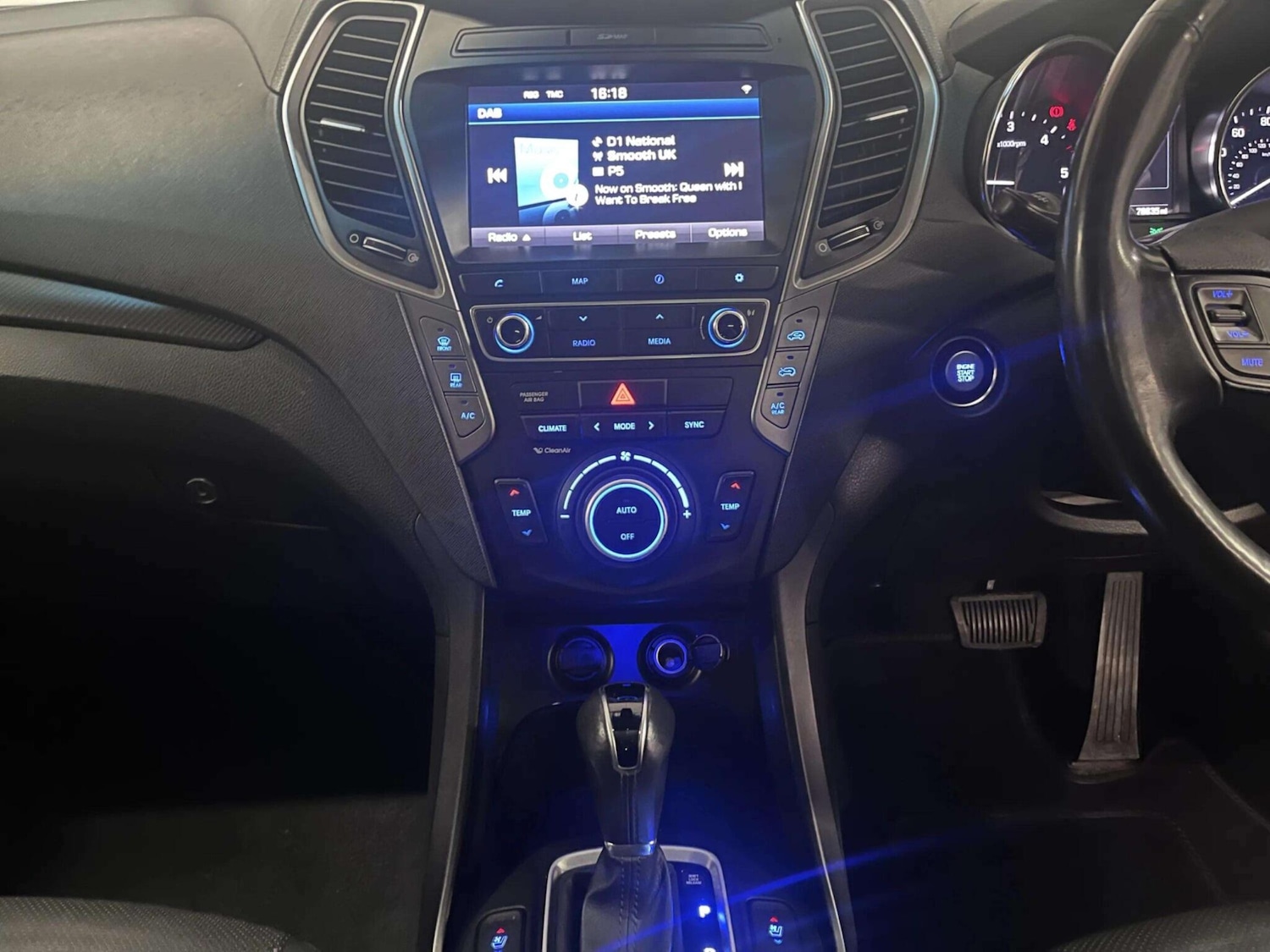 Used Hyundai Santa Fe 2016 for sale - 76512043: Photo 21