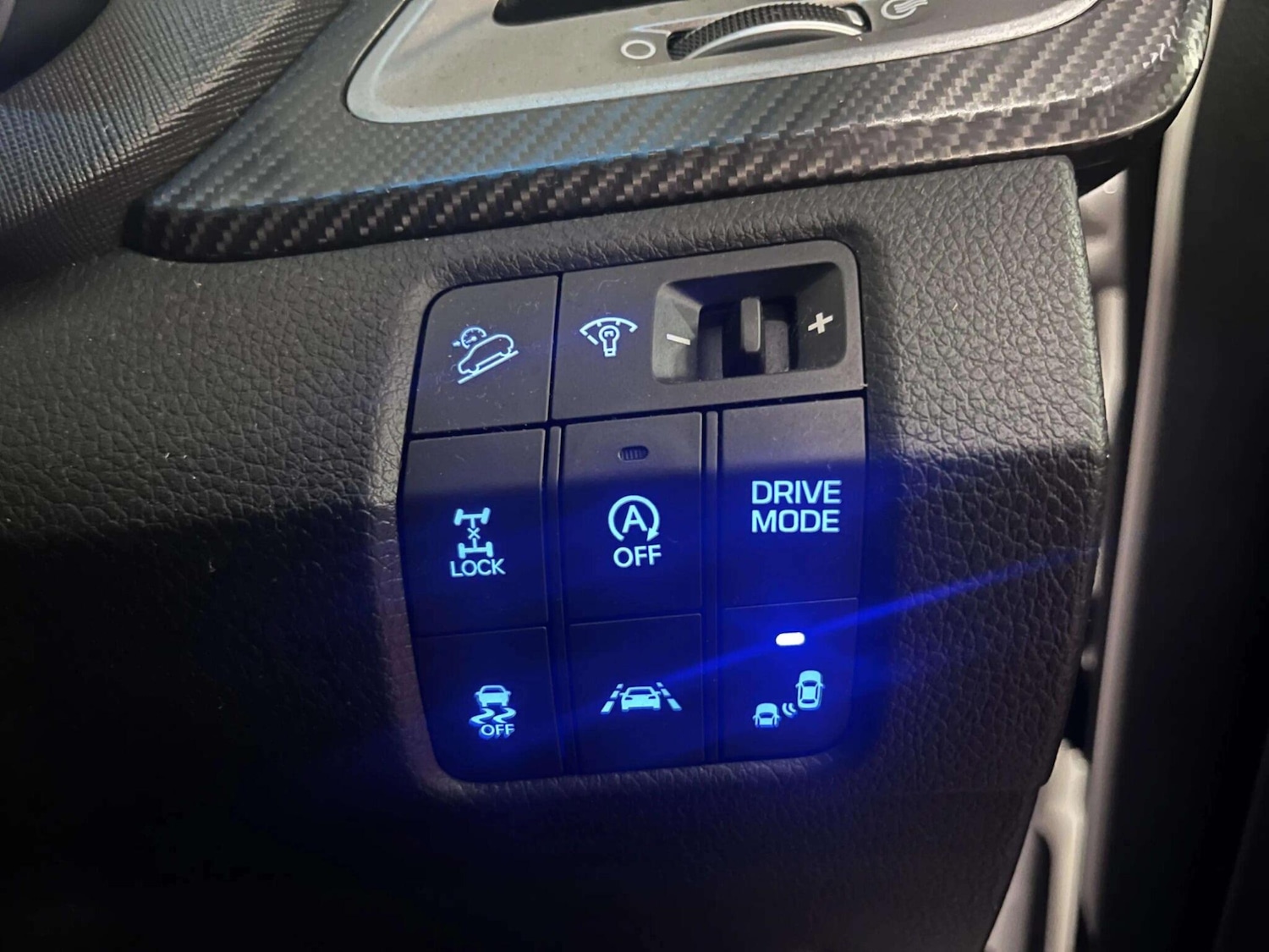 Used Hyundai Santa Fe 2016 for sale - 76512043: Photo 44