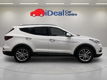 Used Hyundai Santa Fe 2016 for sale - 76512043: Photo