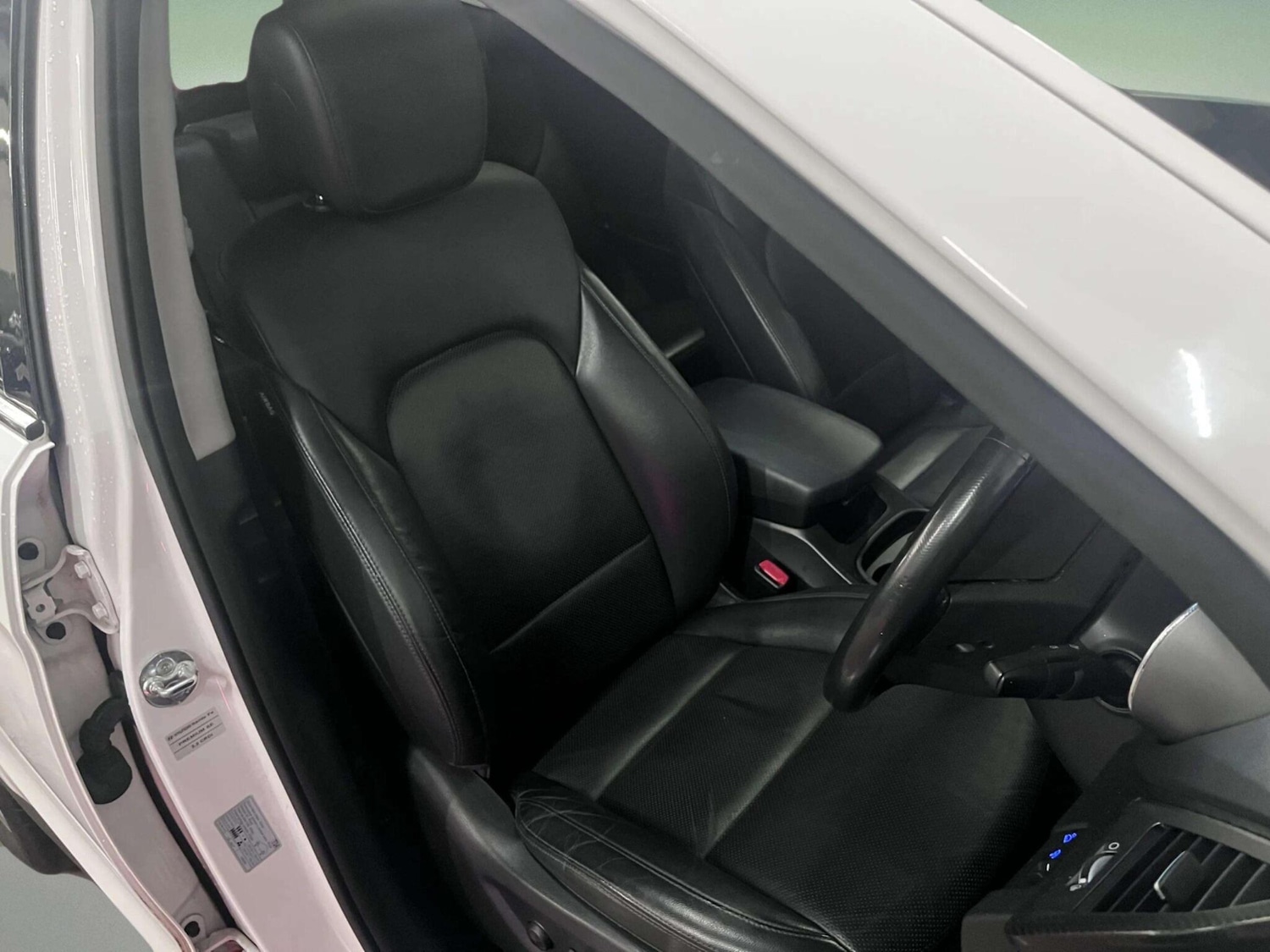 Used Hyundai Santa Fe 2016 for sale - 76512043: Photo 50