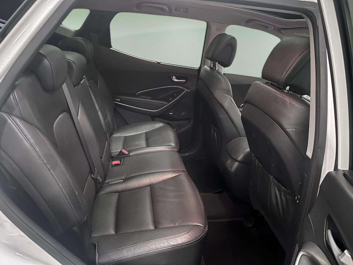 Used Hyundai Santa Fe 2016 for sale - 76512043: Photo 53