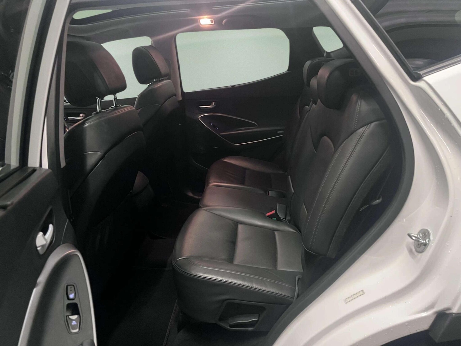 Used Hyundai Santa Fe 2016 for sale - 76512043: Photo 54