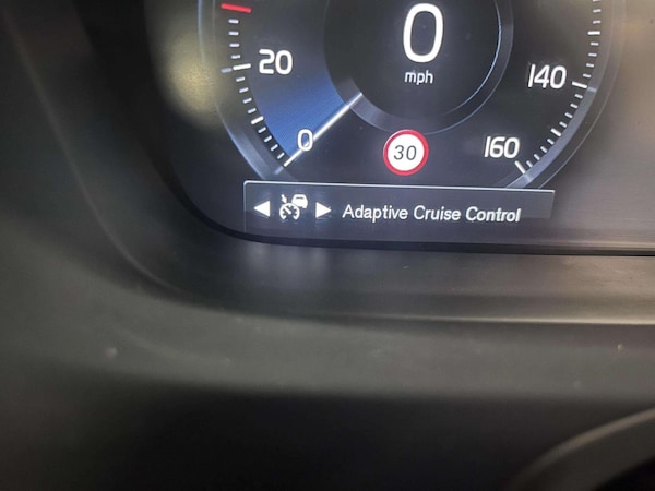 Used Volvo S90 2018 for sale - 76226529: Photo 28