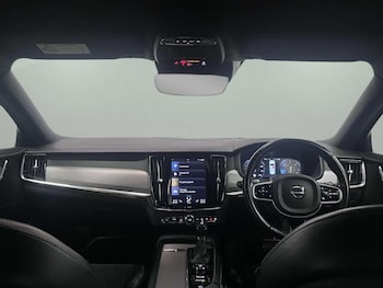 Used Volvo S90 2018 for sale - 76226529: Photo 2