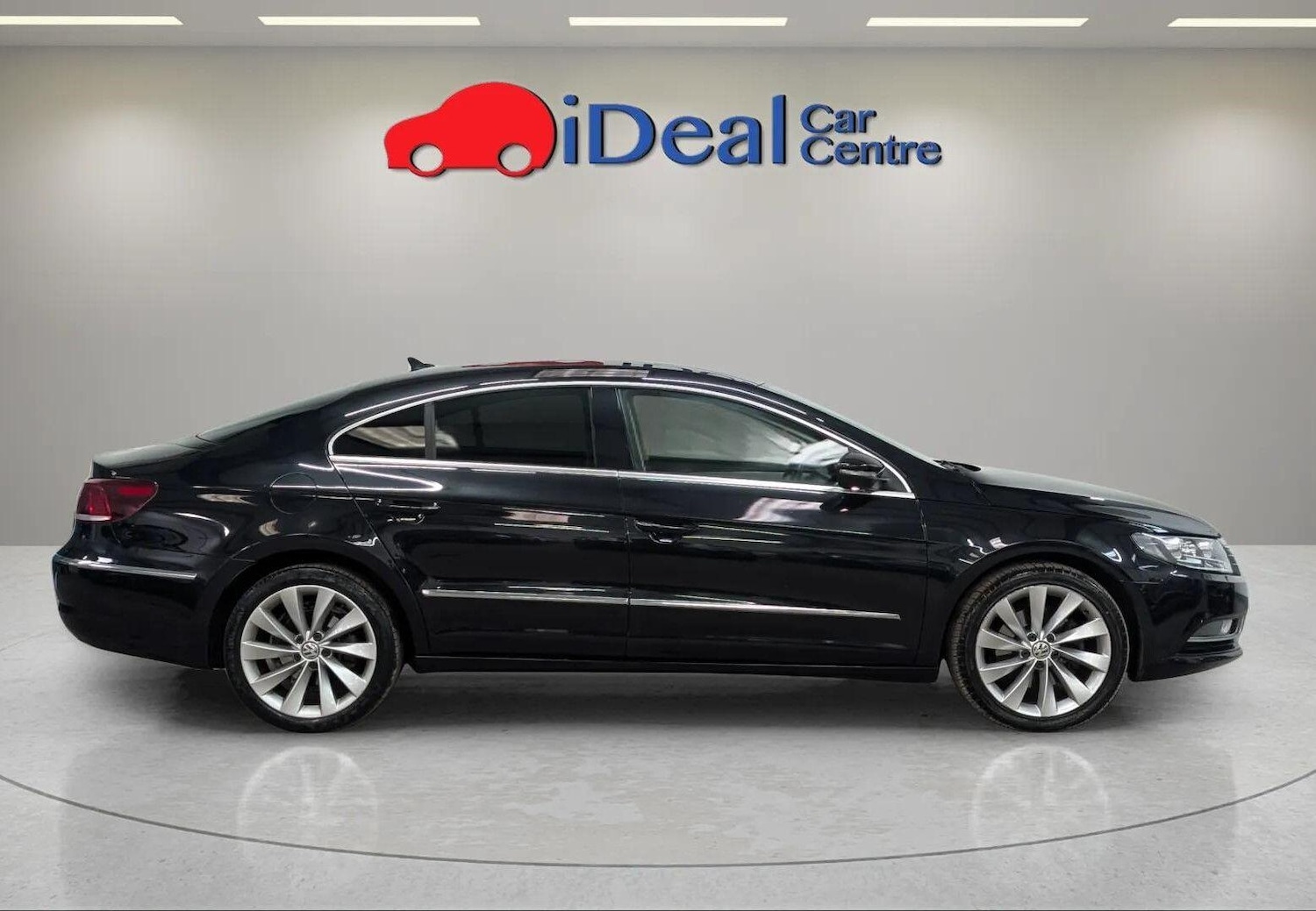 Used Volkswagen CC 2014 for sale - 77156740: Photo 4