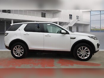 Used Land Rover Discovery Sport 2018 for sale - 77496683: Photo