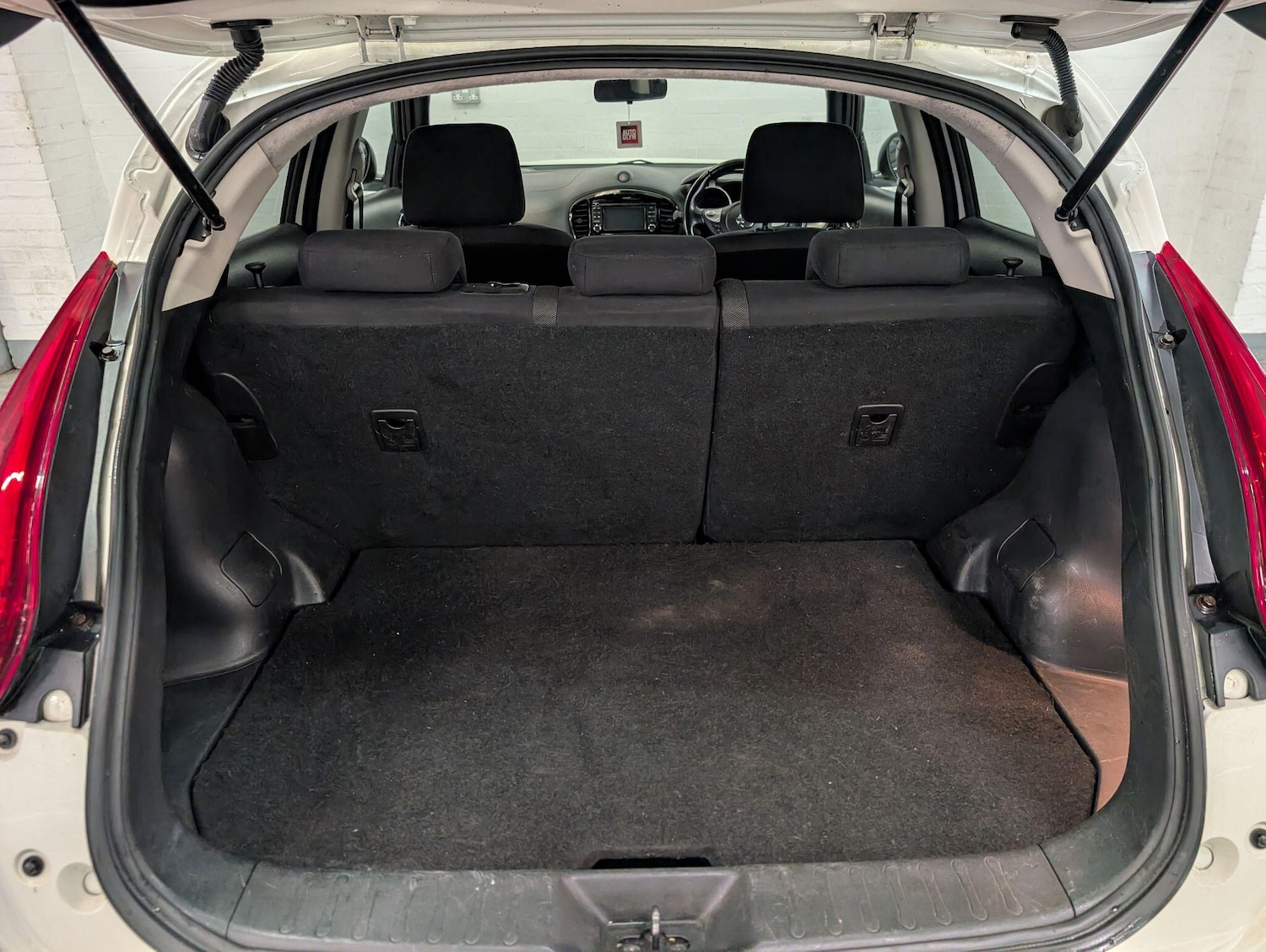 Vehicle 33