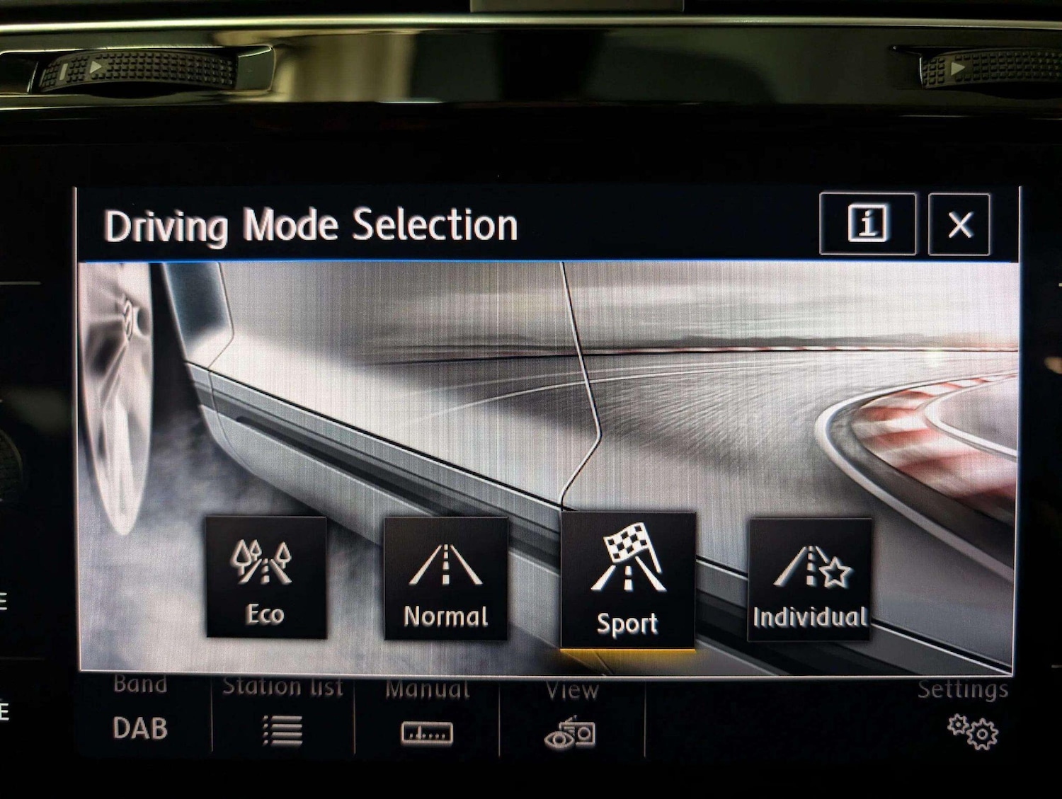 Used Volkswagen Golf 2017 for sale - 77344944: Photo 22