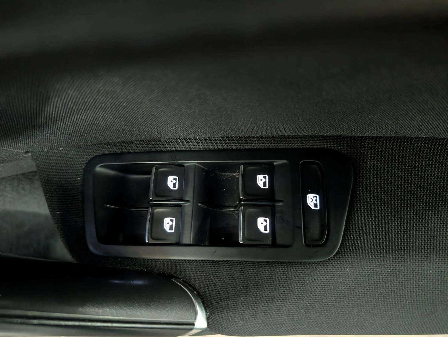 Used Volkswagen Golf 2017 for sale - 77344944: Photo 33