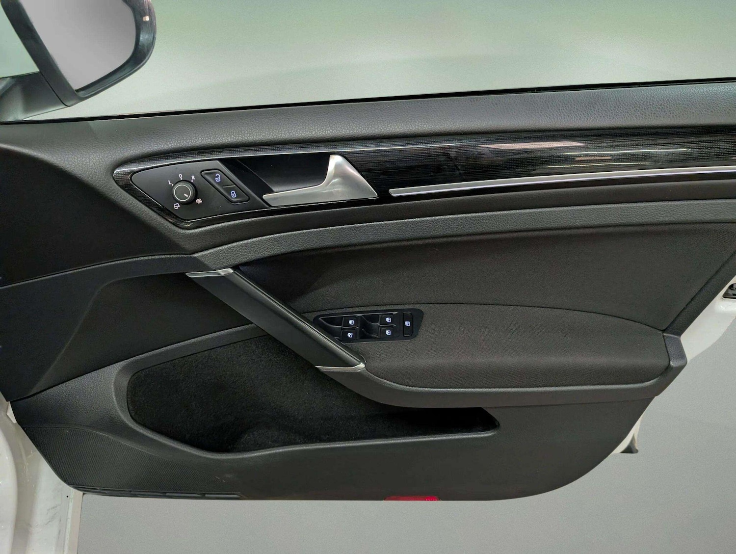 Used Volkswagen Golf 2017 for sale - 77344944: Photo 36