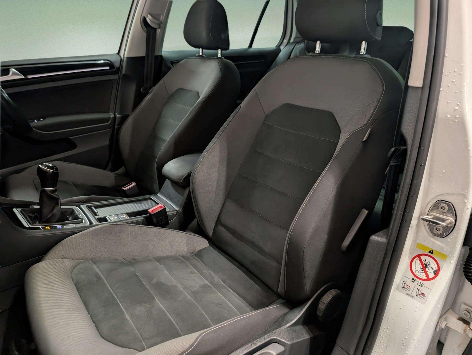 Used Volkswagen Golf 2017 for sale - 77344944: Photo 39