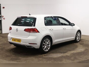 Used Volkswagen Golf 2017 for sale - 77344944: Photo