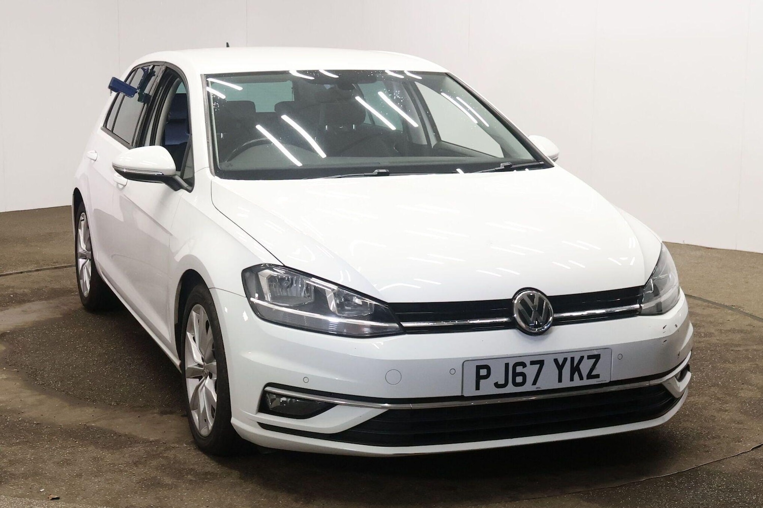 Used Volkswagen Golf 2017 for sale - 77344944: Photo 5