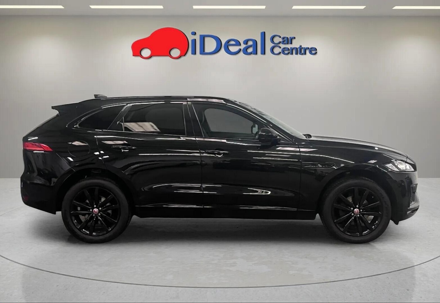 Used Jaguar F-Pace 2019 for sale - 76109310: Photo 4