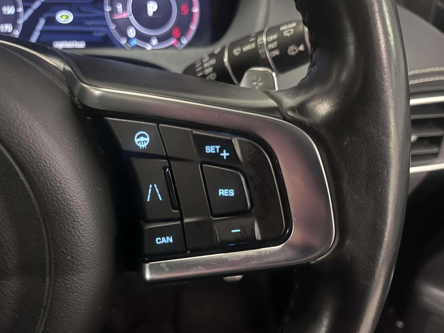 Used Jaguar F-Pace 2019 for sale - 76109310: Photo 44