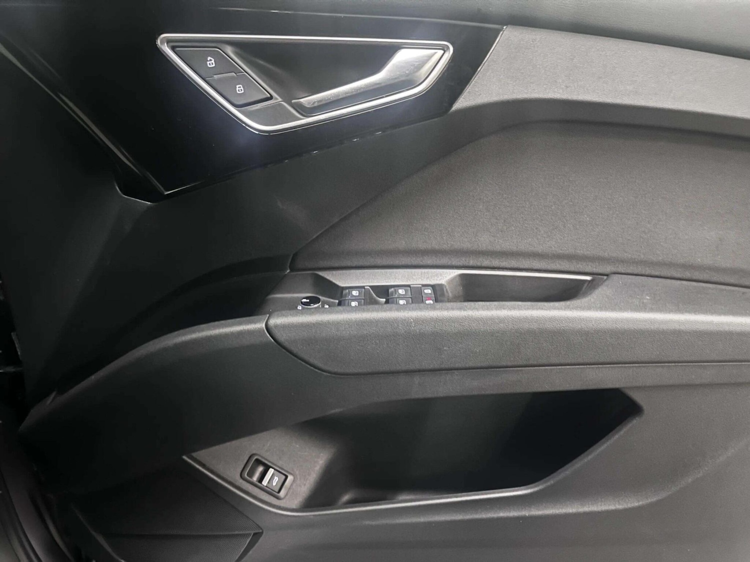 Used Audi Q4 e-tron 2022 for sale - 76550987: Photo 45