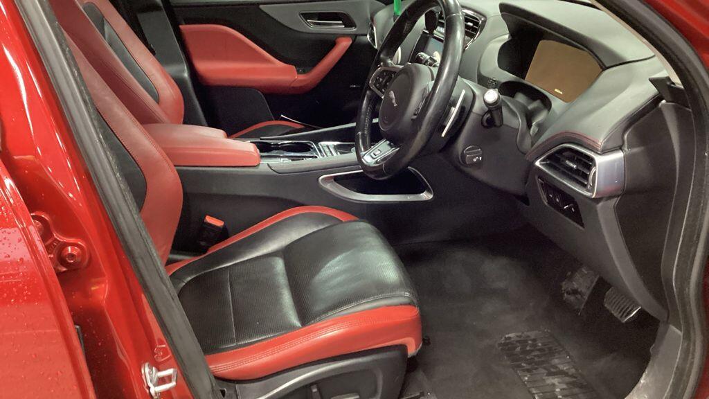 Used Jaguar F-Pace 2016 for sale - 76926091: Photo 7