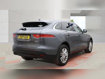 Used Jaguar F-Pace 2019 for sale - 78958577: Photo