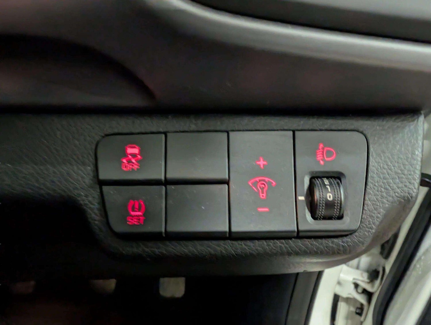 Used Kia Stonic 2019 for sale - 77377454: Photo 34