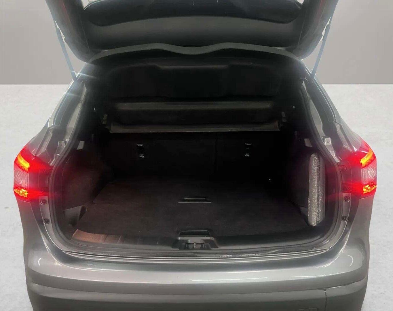 Used Nissan Qashqai 2016 for sale - 76521883: Photo 47