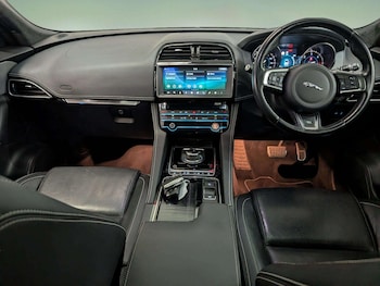 Used Jaguar F-Pace 2019 for sale - 78923285: Photo