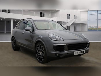 2016 (16) - 4.2 TD V8 S TiptronicS 4WD Euro 5 (s/s) 5dr