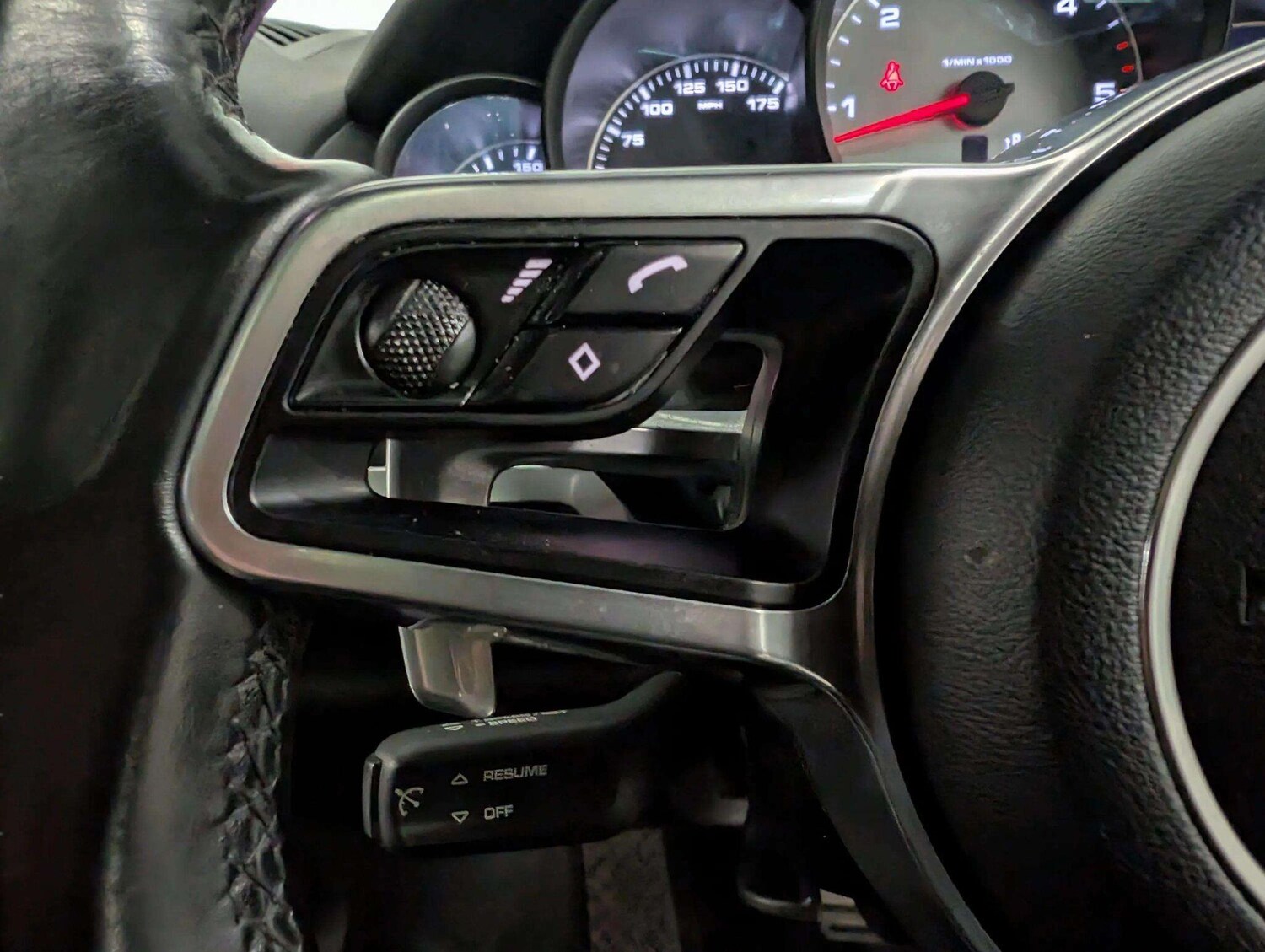 Used Porsche Cayenne 2016 for sale - 76042630: Photo 35