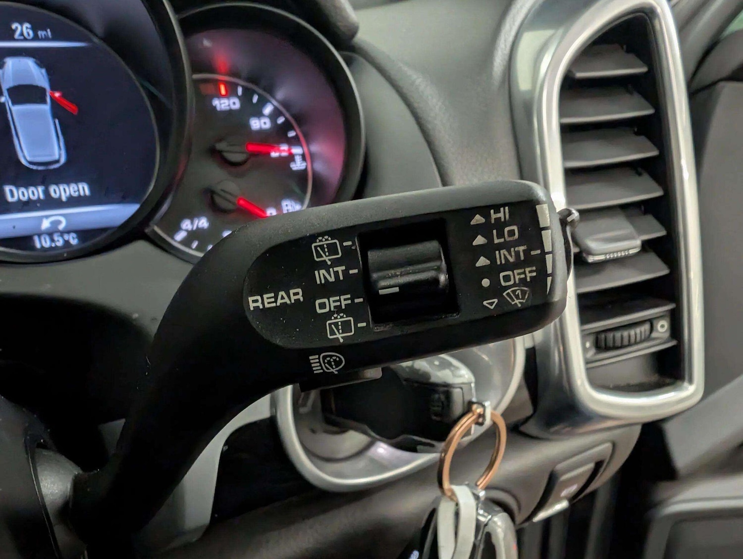 Used Porsche Cayenne 2016 for sale - 76042630: Photo 38