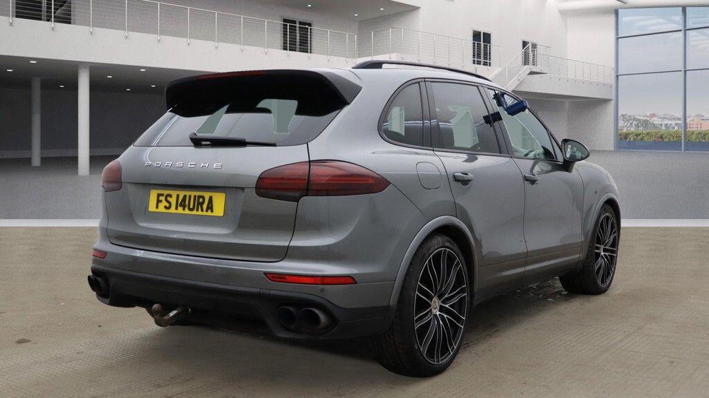 Used Porsche Cayenne 2016 for sale - 76042630: Photo 4