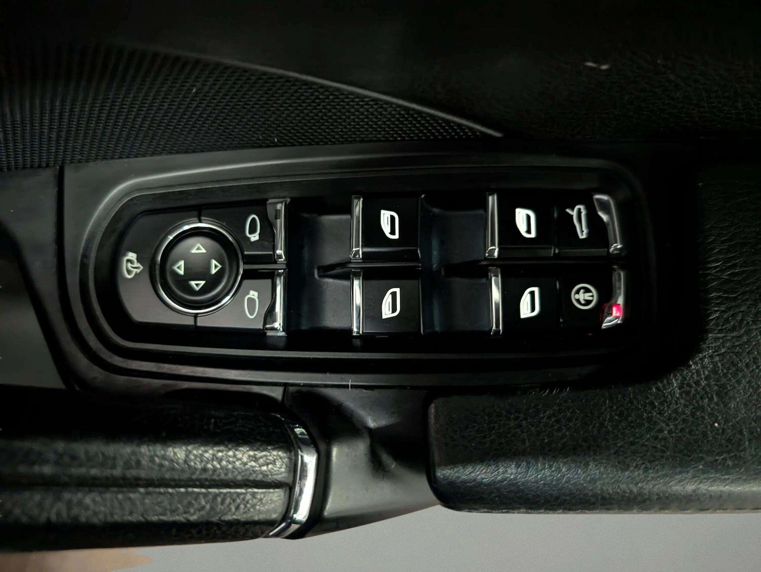 Used Porsche Cayenne 2016 for sale - 76042630: Photo 44