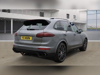 Used Porsche Cayenne 2016 for sale - 76042630: Photo 4
