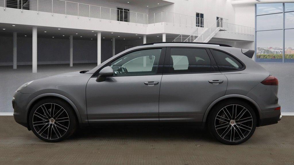 Used Porsche Cayenne 2016 for sale - 76042630: Photo 6