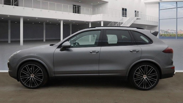 Used Porsche Cayenne 2016 for sale - 76042630: Photo 6