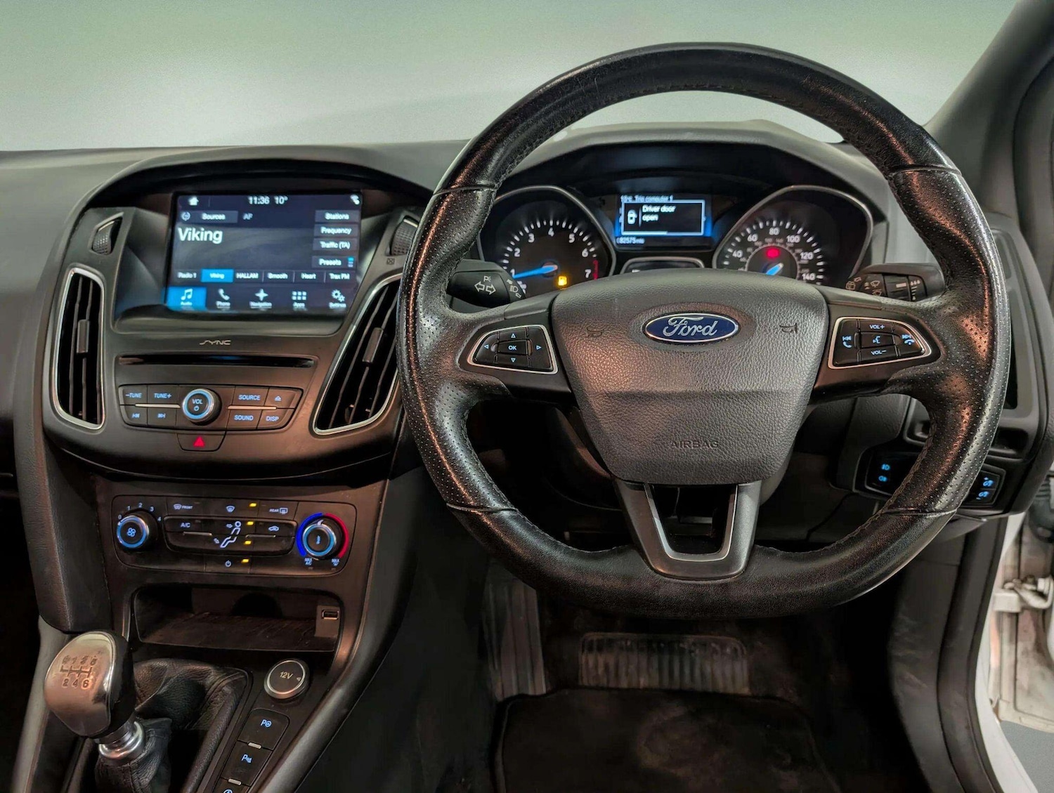 Used Ford Focus 2017 for sale - 76227036: Photo 16