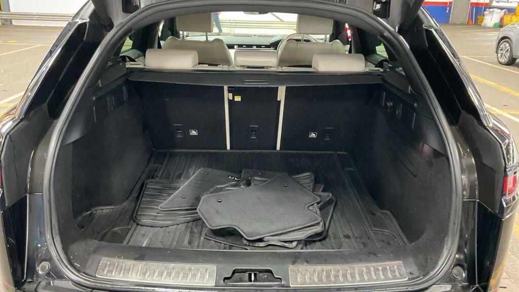 Used Land Rover Range Rover Velar 2018 for sale - 76926536: Photo 12