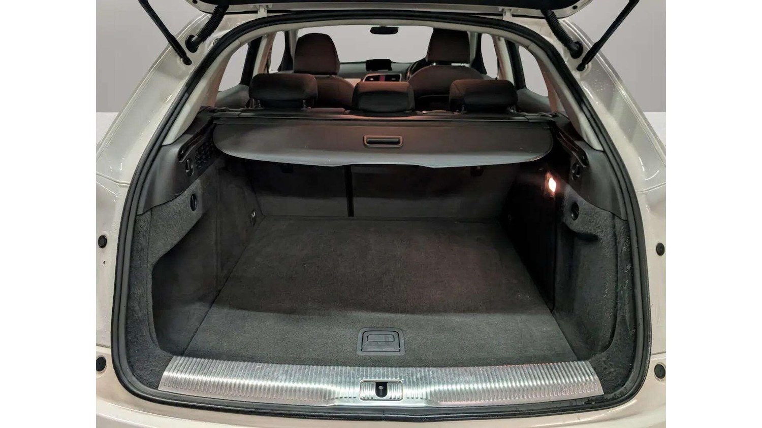 Used Audi Q3 for sale - 77166583: Photo 42